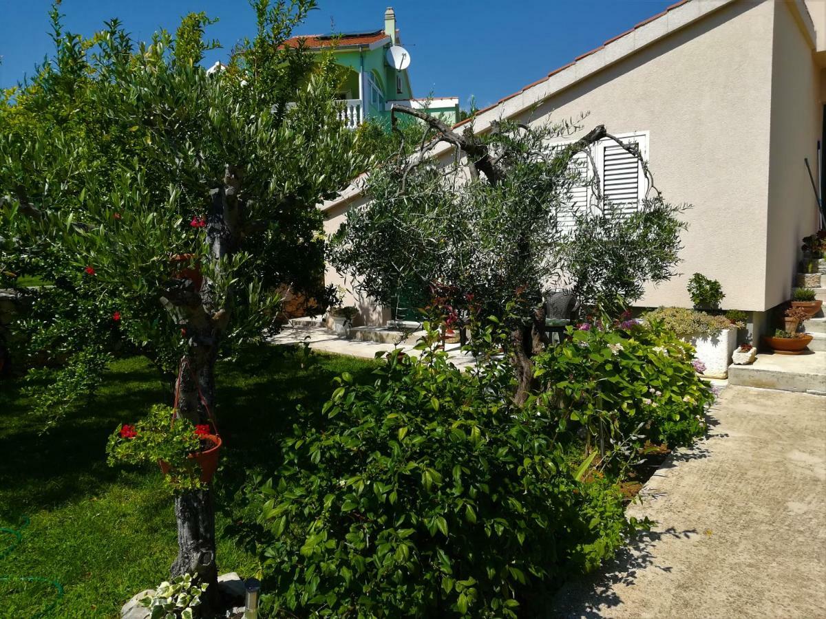 Olive Grove Apartment Vodice Exterior foto